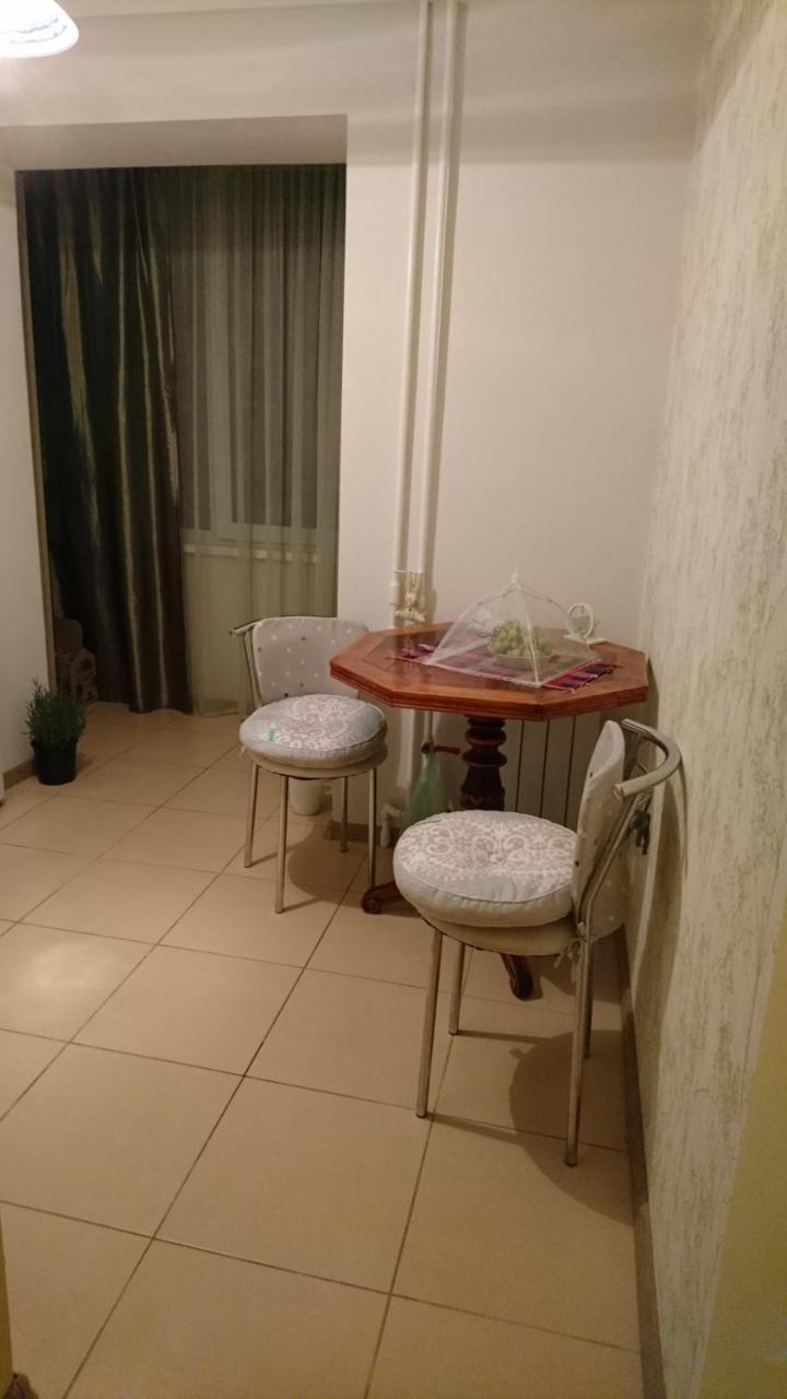 Comfortable Apartment On The River Bank Київ Екстер'єр фото